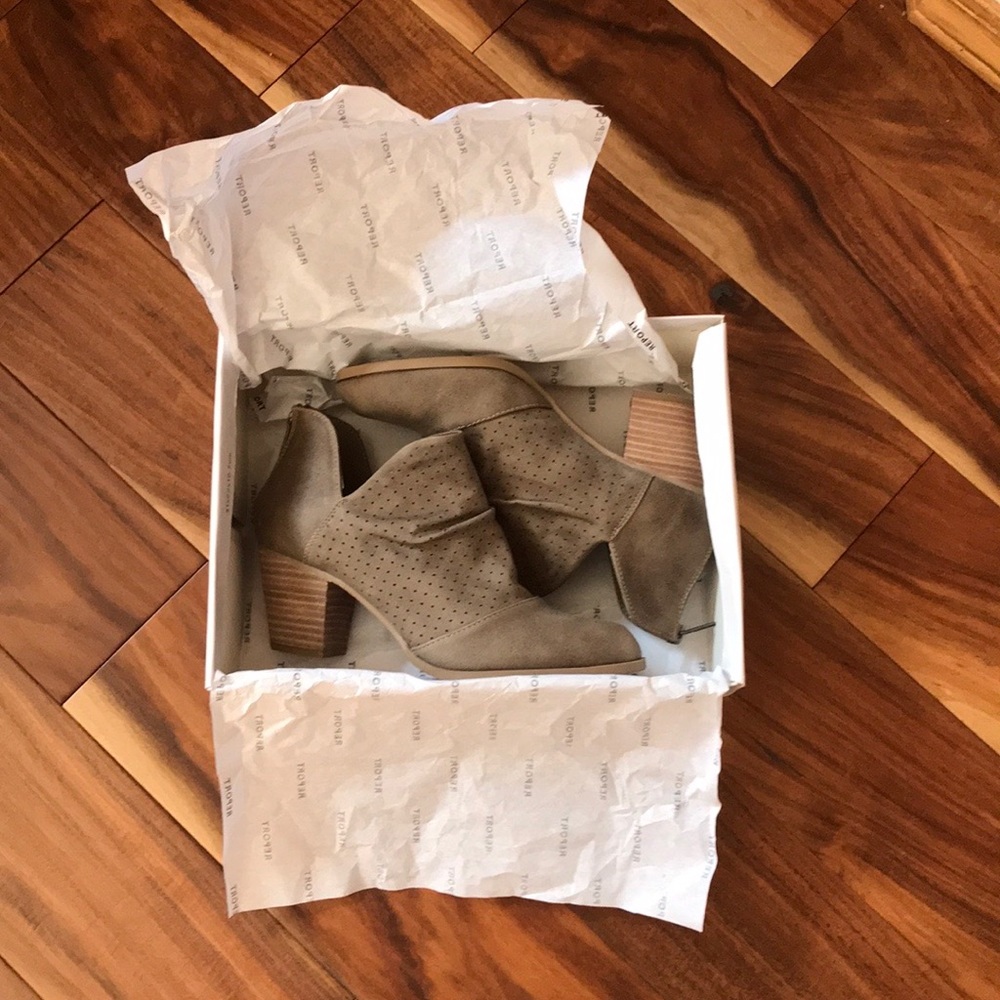 Report Calista Boots